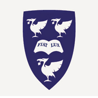 利物浦大学的职业发展服务中心提供哪些就业指导和支持？